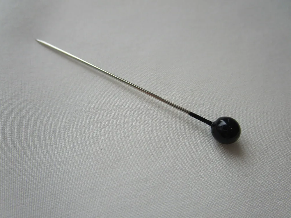 Špendlík ozdobný "čierny" - 55 mm