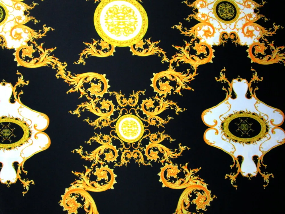 Hodváb čierny "bielo-žltý ornament" 