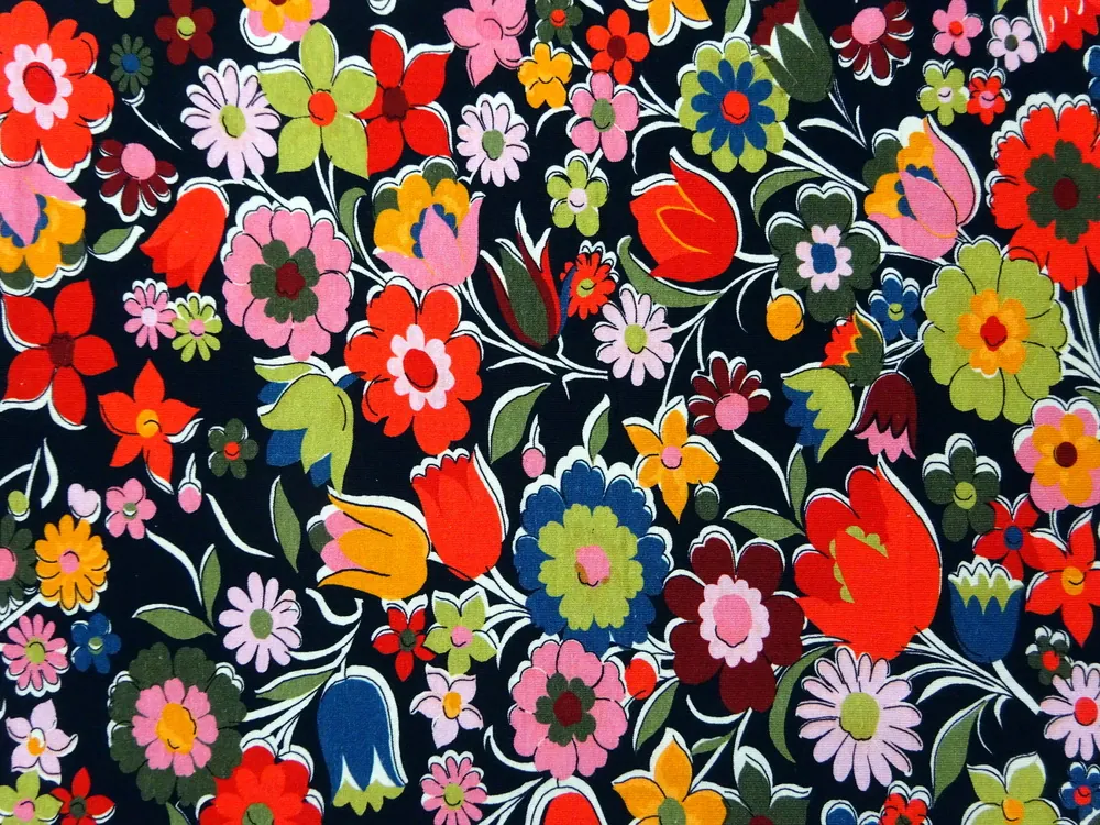 Úplet čierny "farebné kvety" 