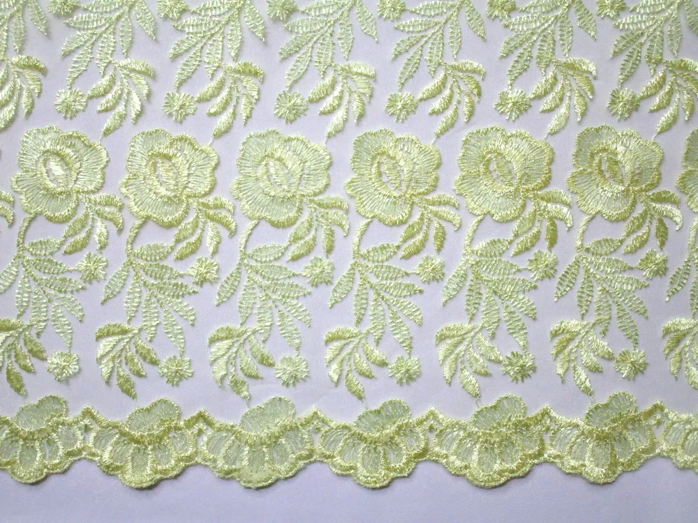 Vyšívaný tyl žltý "kvety" 