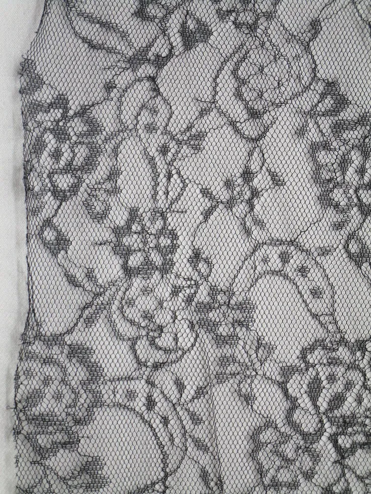 Tyl s potlačou "kvet"