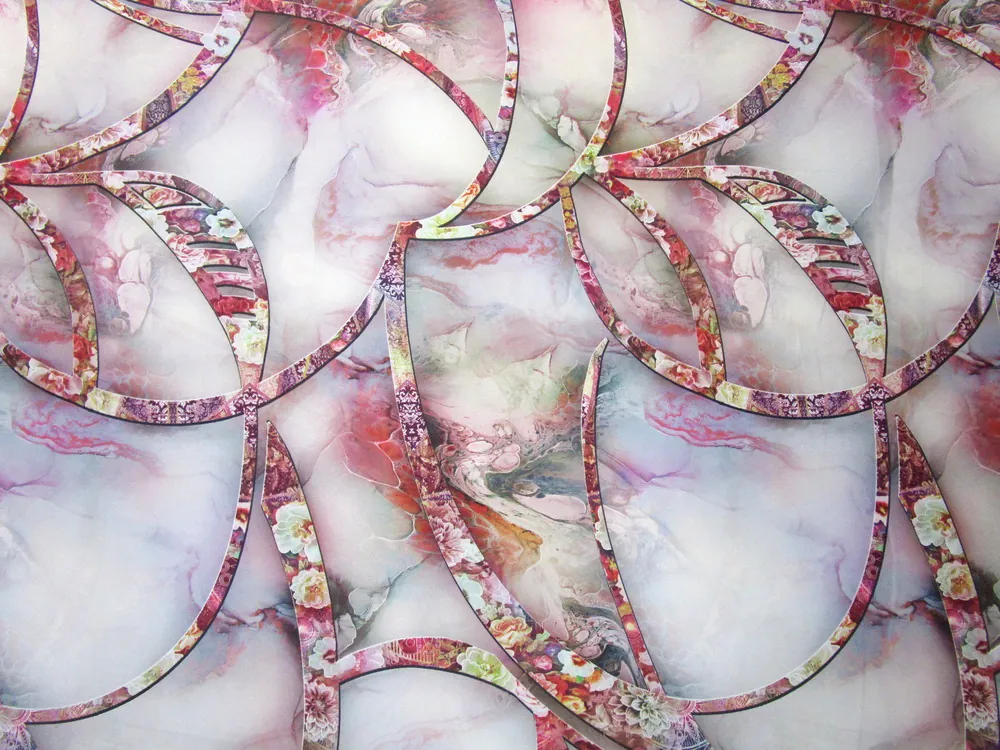 Hodváb ružovo-fialový "kvety, rozpitý vzor"