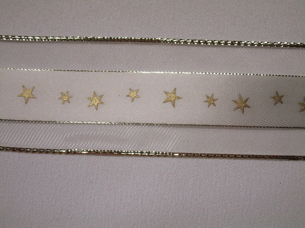 Stuha dekoračná maslová "zlaté hviezdy" - 40 mm