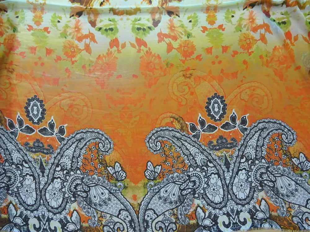 Šifón Evelína "ornamenty, motýl" - bordúra 