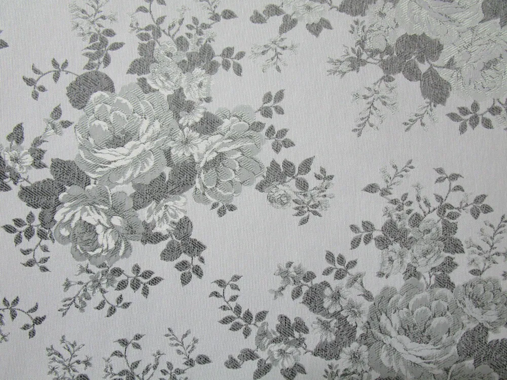 Gobelín sivý "strieborno-sivé kvety" - 284 cm 