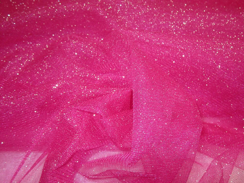 Tyl s glitrami "cyklaménový" zbytok