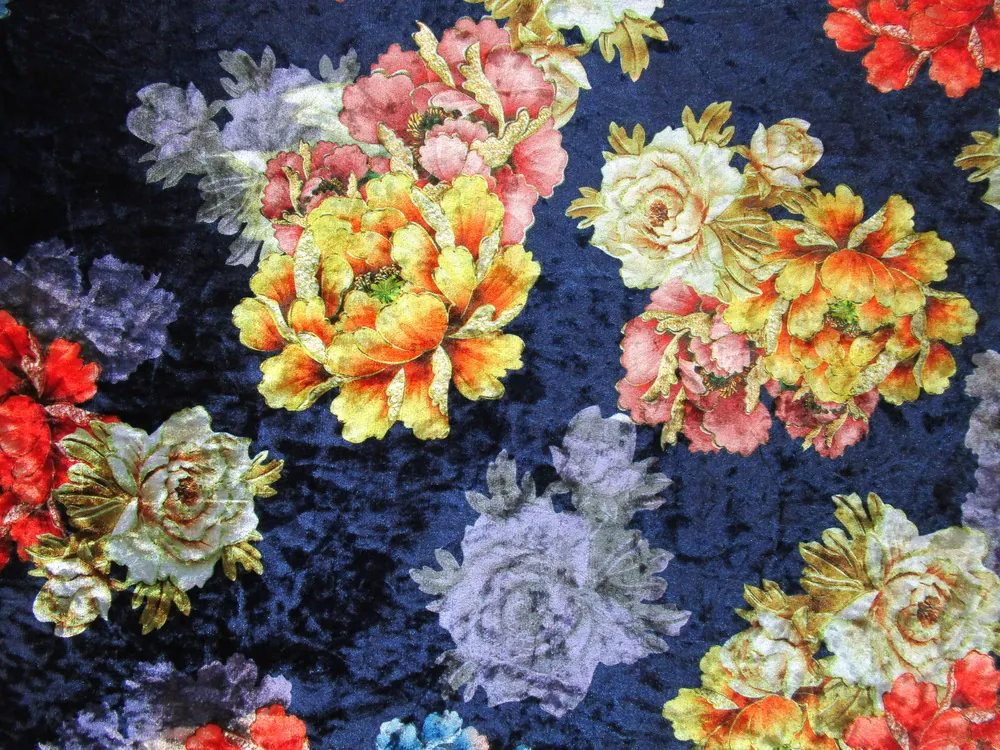 Úplet Velur tmavomodrý "kvety"