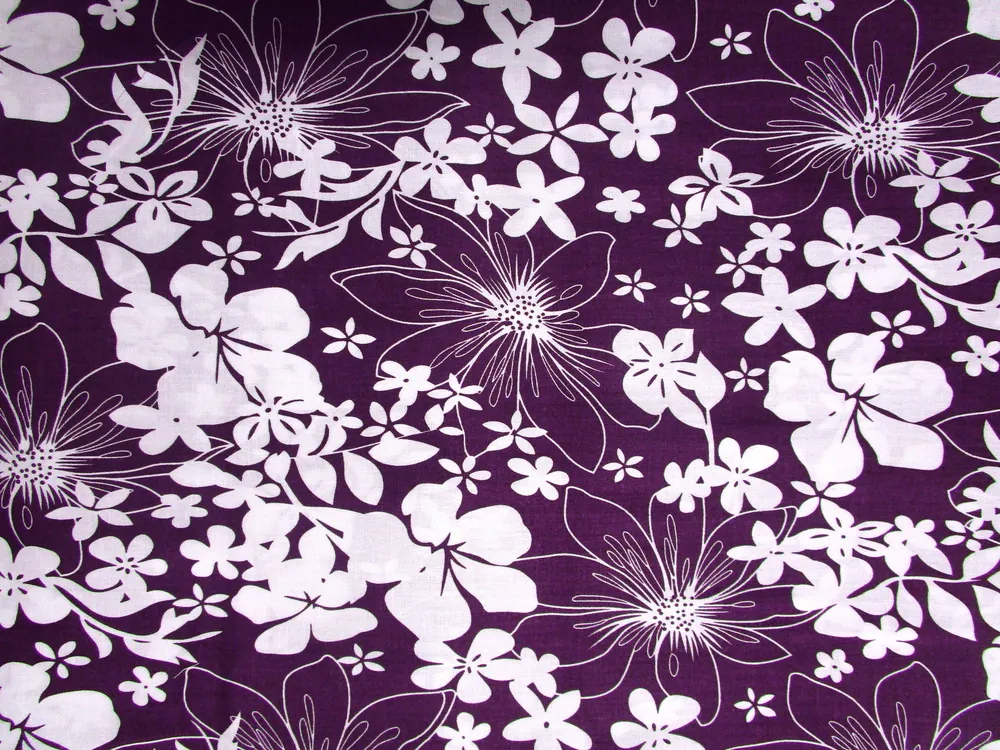 Šatovka tmavofialová "biele kvety" 