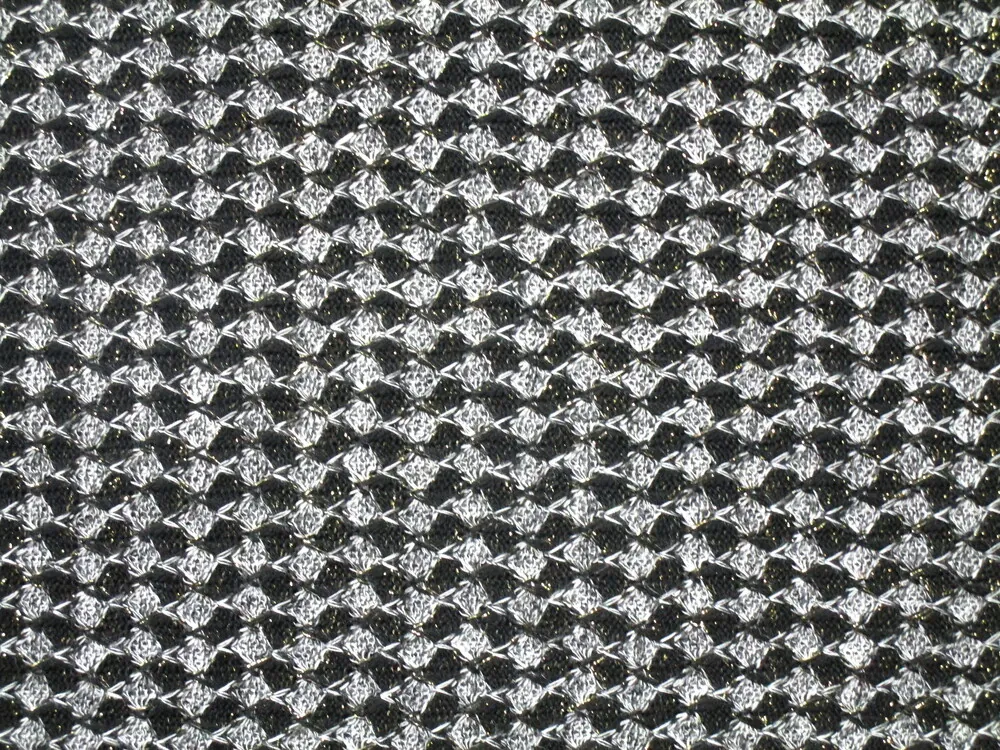 Svetrovina tenká sivo-čierna "zlatou nitkou pretkávaná"