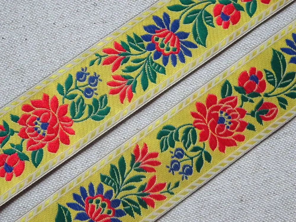 Stuha krojová žltá "kvety" - 3,5 cm