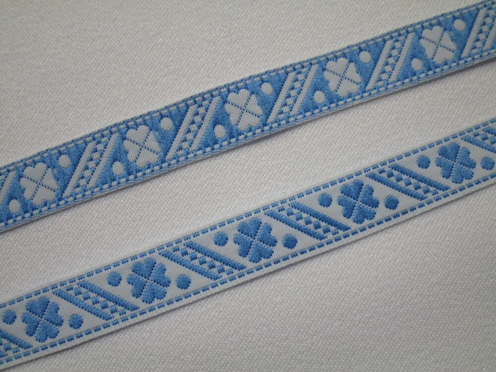 Stuha krojová biela "modrý štvorlístok" - 10 mm