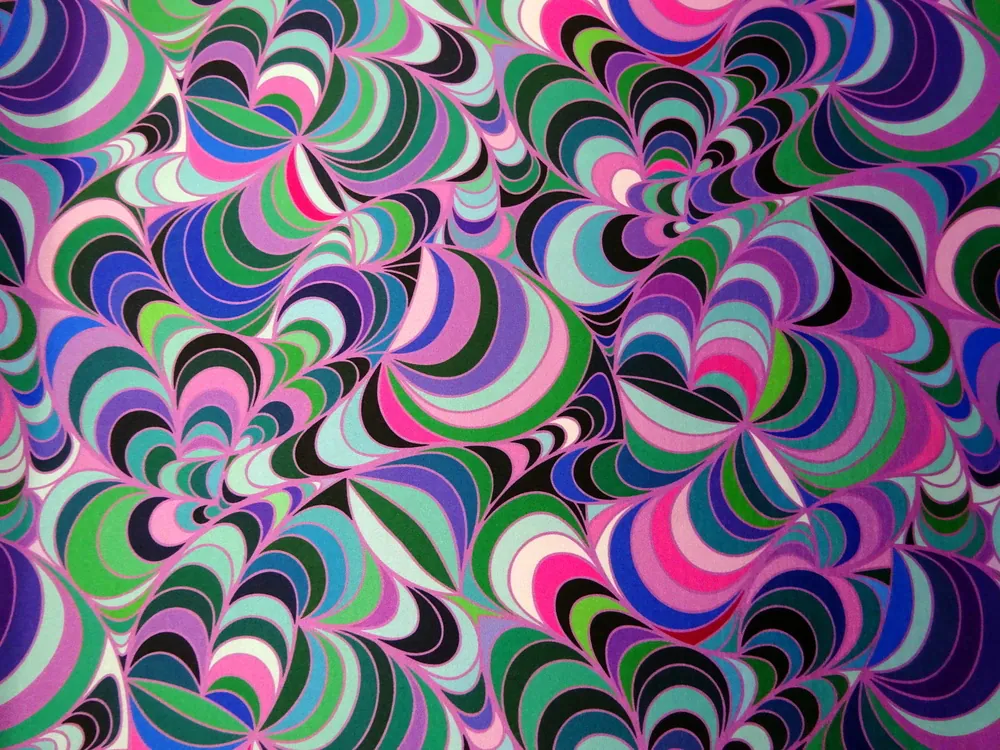 Satén tyrkysovo-fialový "vlnovky" - zbytok