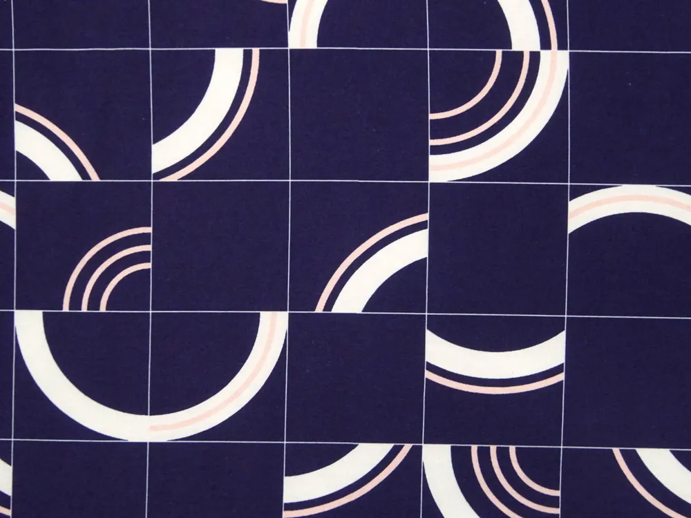 Šatovka tmavomodrá "bielo-ružový vzor" 