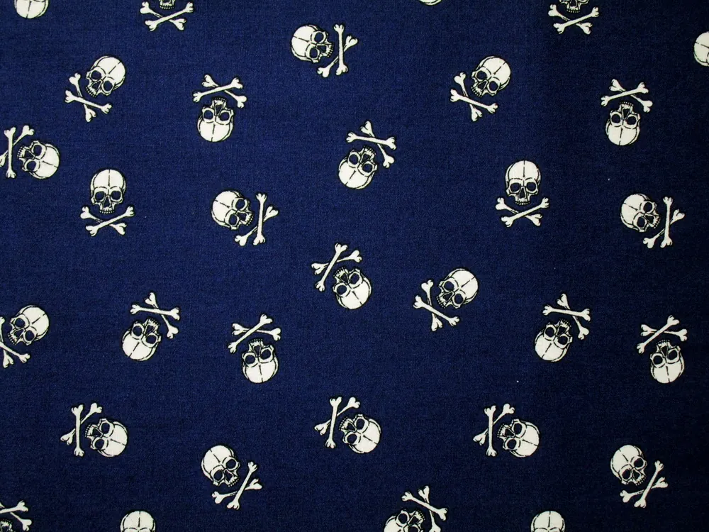 Bavlna tmavomodrá "biela lebka" 