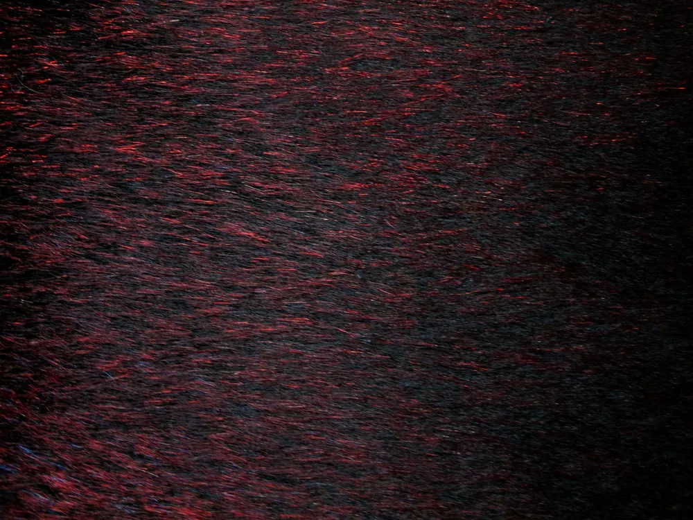 Kabátovina čierna "lesklý krátky červený vlas"