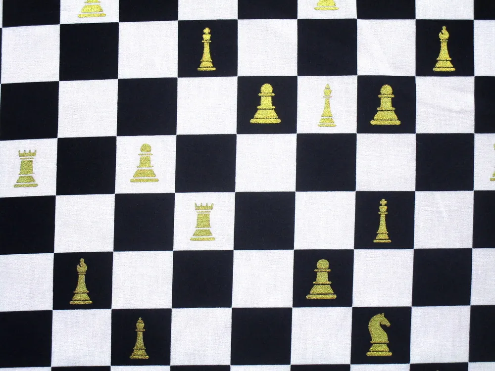 Bavlna bielo-čierna "zlaté šachy" 