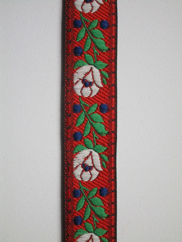 Stuha krojová červená "kvety" - 1,8 cm