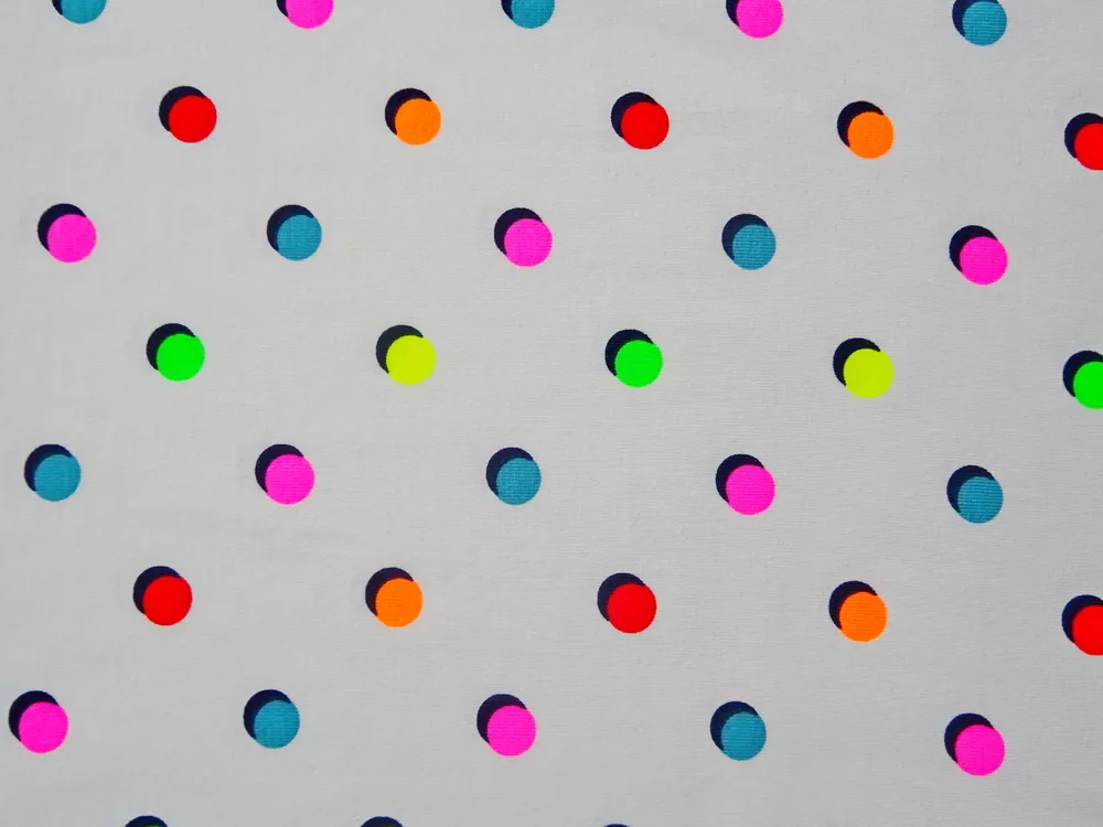 Úplet smotanový "farebné bodky"