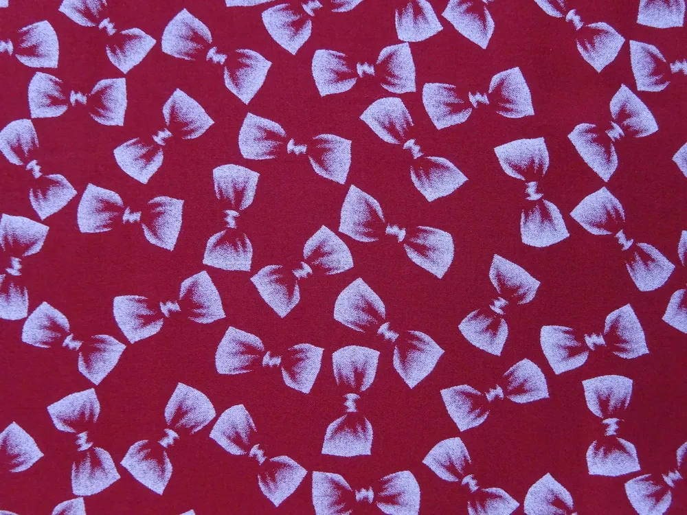 Šatovka tmavočervená "mašličky"