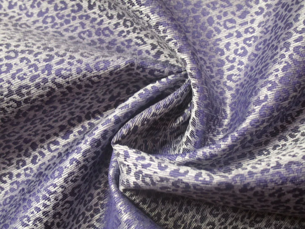 Kravatovina fialovo-strieborná "leopard" 