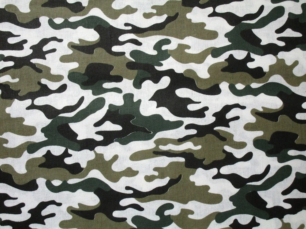 Bavlna biela "béžovo-zeleno-čierny maskáč"