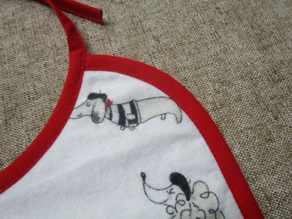 Podbradník biely "psík, Eiffelovka"