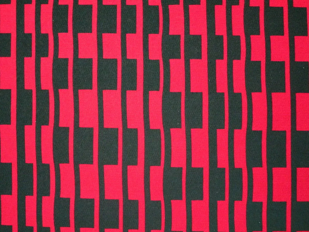 Teplákovina červená "čierny vzor"