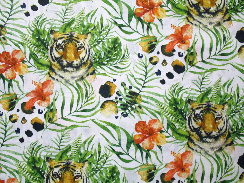 Bavlna biela "tiger, listy, kvety"