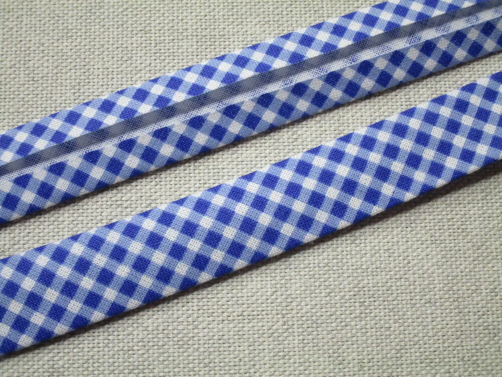 Šikmý prúžok bielo-modrý "káro" - 18 mm