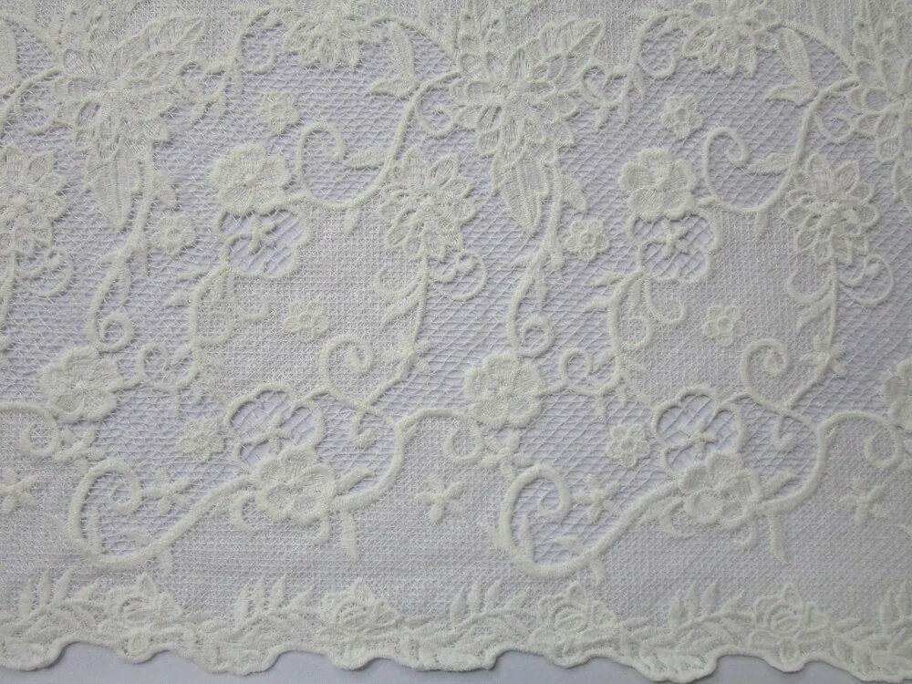 Krajka bavlnená smotanová "kvety" 