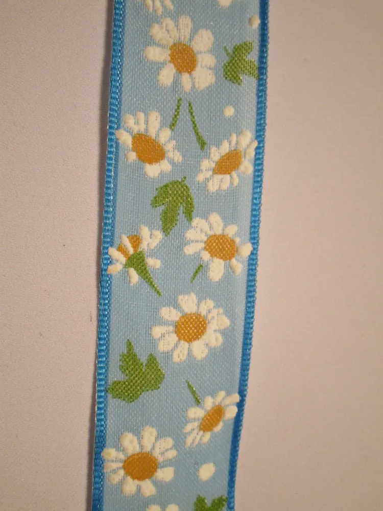 Stuha dekoračná s drôtikom "plastické kvety" - 25 mm