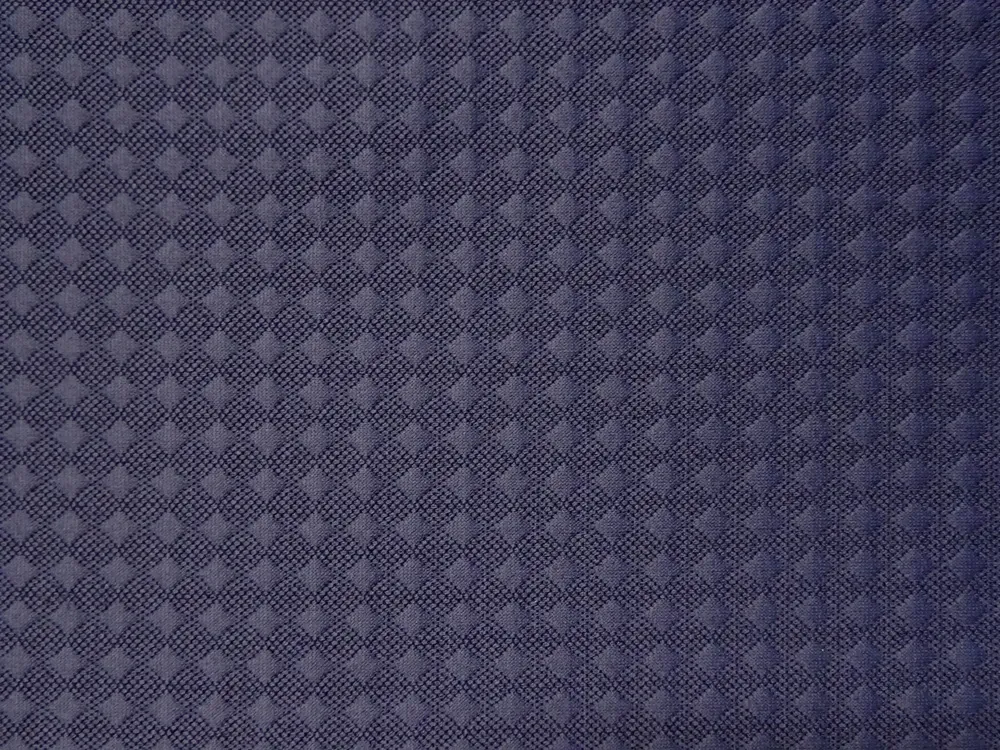 Úplet tmavomodrý "plastický geometrický vzor" 