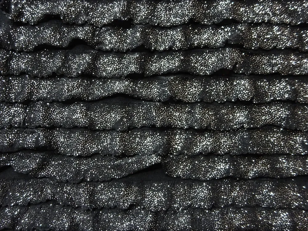 Úplet čierny "vlnovky, strieborné glitry"
