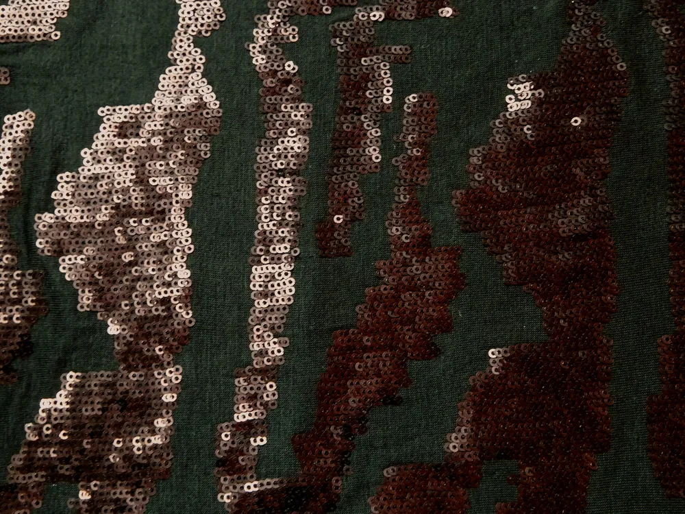 Úplet tmavohnedý "hnedé flitre" 