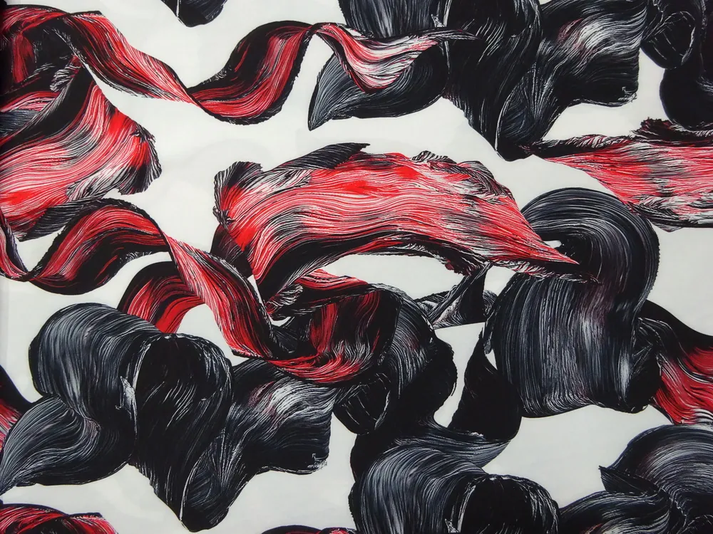 Šatovka smotanová "červeno-čierny vzor" 