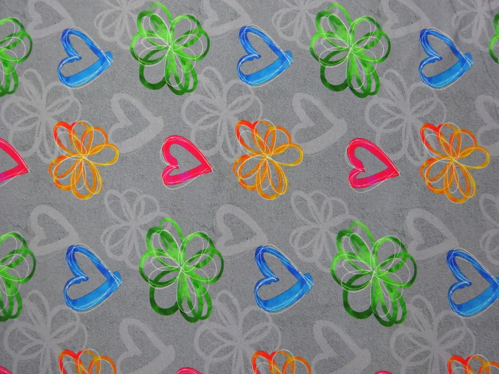 Teplákovina sivá "kvety, srdiečka" 