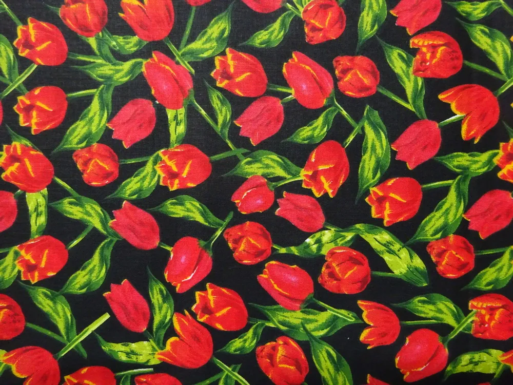 Bavlna čierna "tulipány" - 2. akosť 