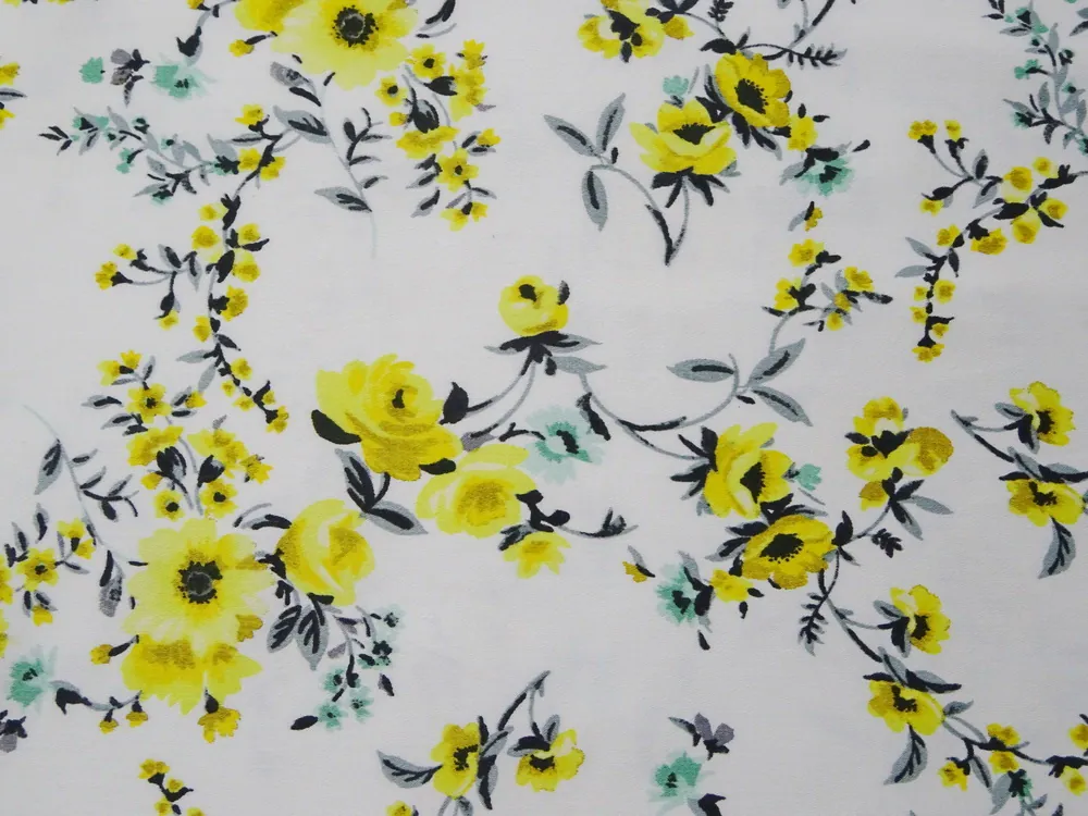 Bavlnený satén smotanový "žlté kvety" 