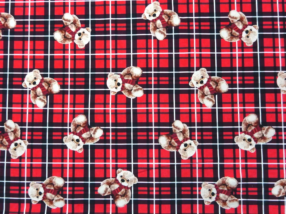 Teplákovina červená "macko, káro" 