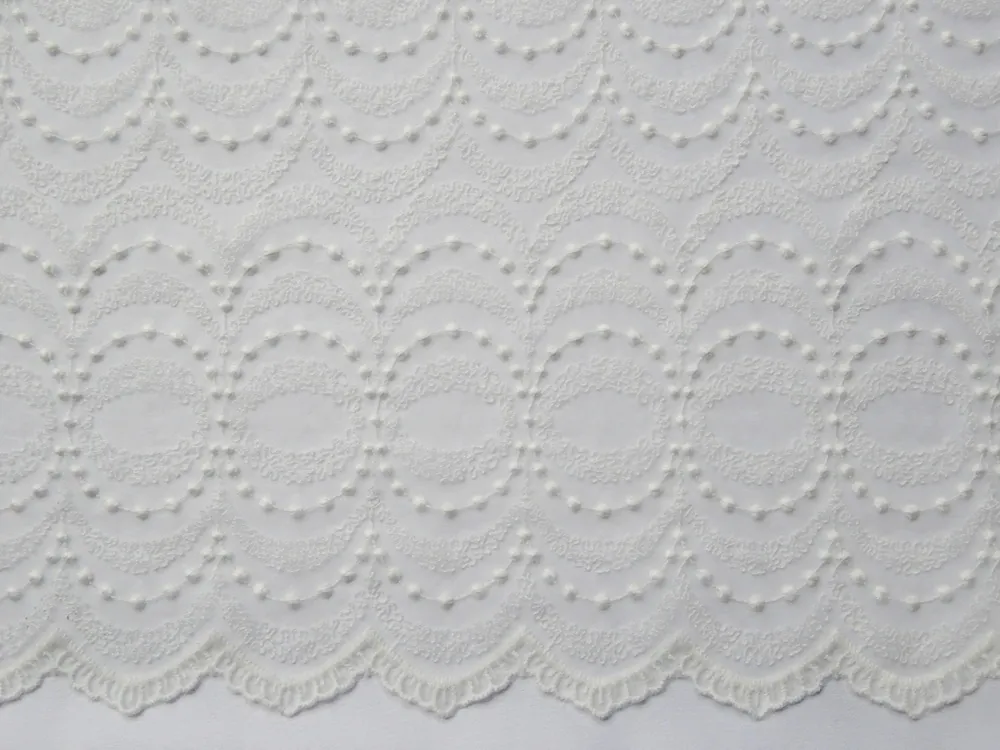 Vyšívaný tyl OLIA smotanový "ovál" 