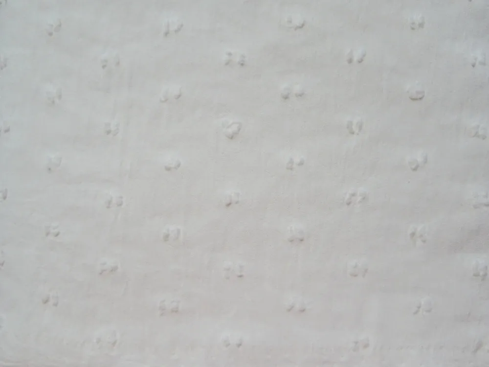 Šatovka smotanová "nopky" 