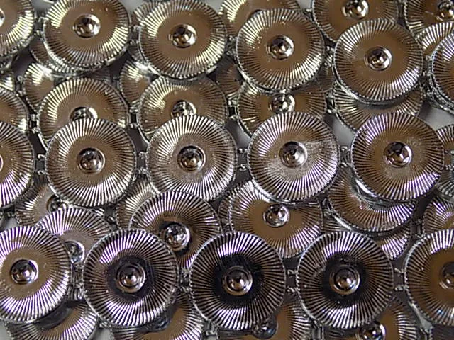 Borta ozdobná "strieborné kruhy"