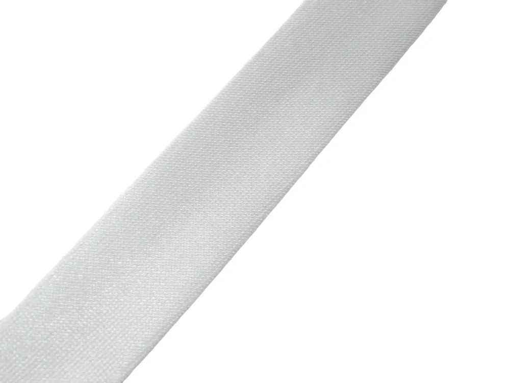 Šikmý prúžok saténový "biely" - 15 mm