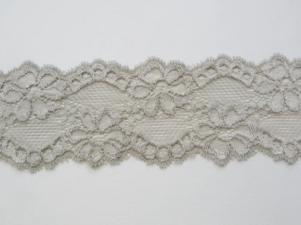 Borta elastická sivá "kvety"