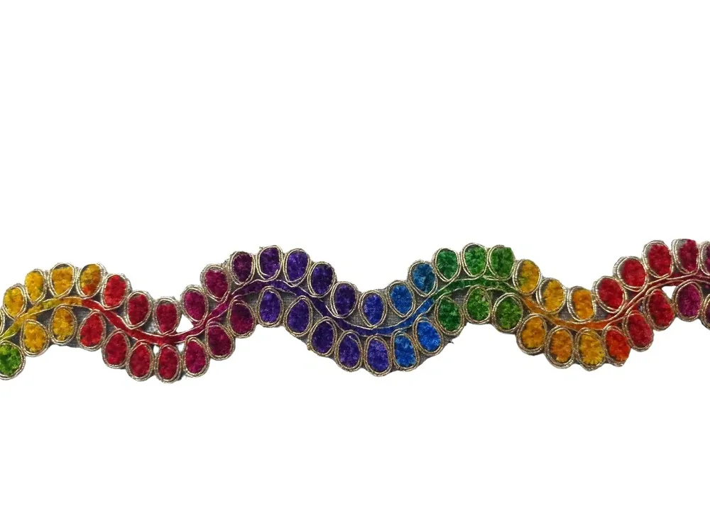 Borta ozdobná "farebná"