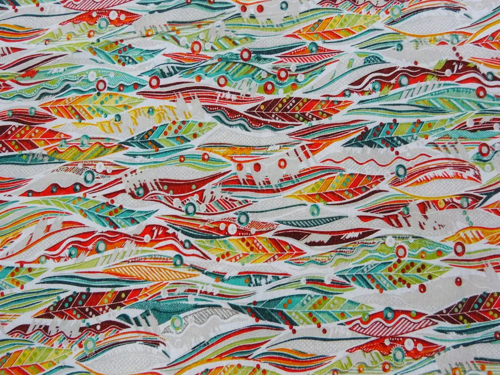 Poťahovka biela "farebné pierka" 