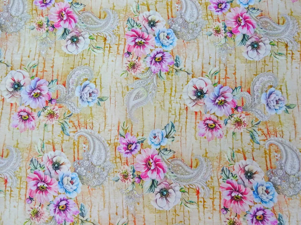 Hodváb maslovo-béžový "kvety, kašmírový vzor"