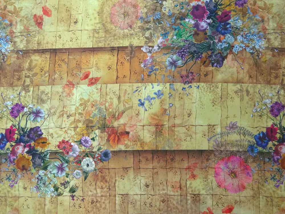 Hodváb béžovo-hnedý "kvety" - Taliansko 