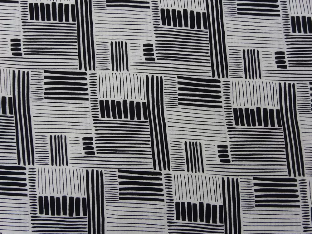 Šatovka biela "čierne čiary"