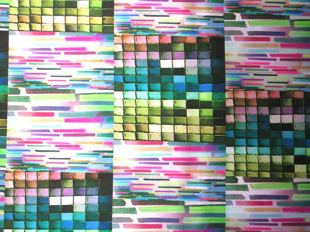 Satén ružovo-zelený "štvorčeky, pásiky"